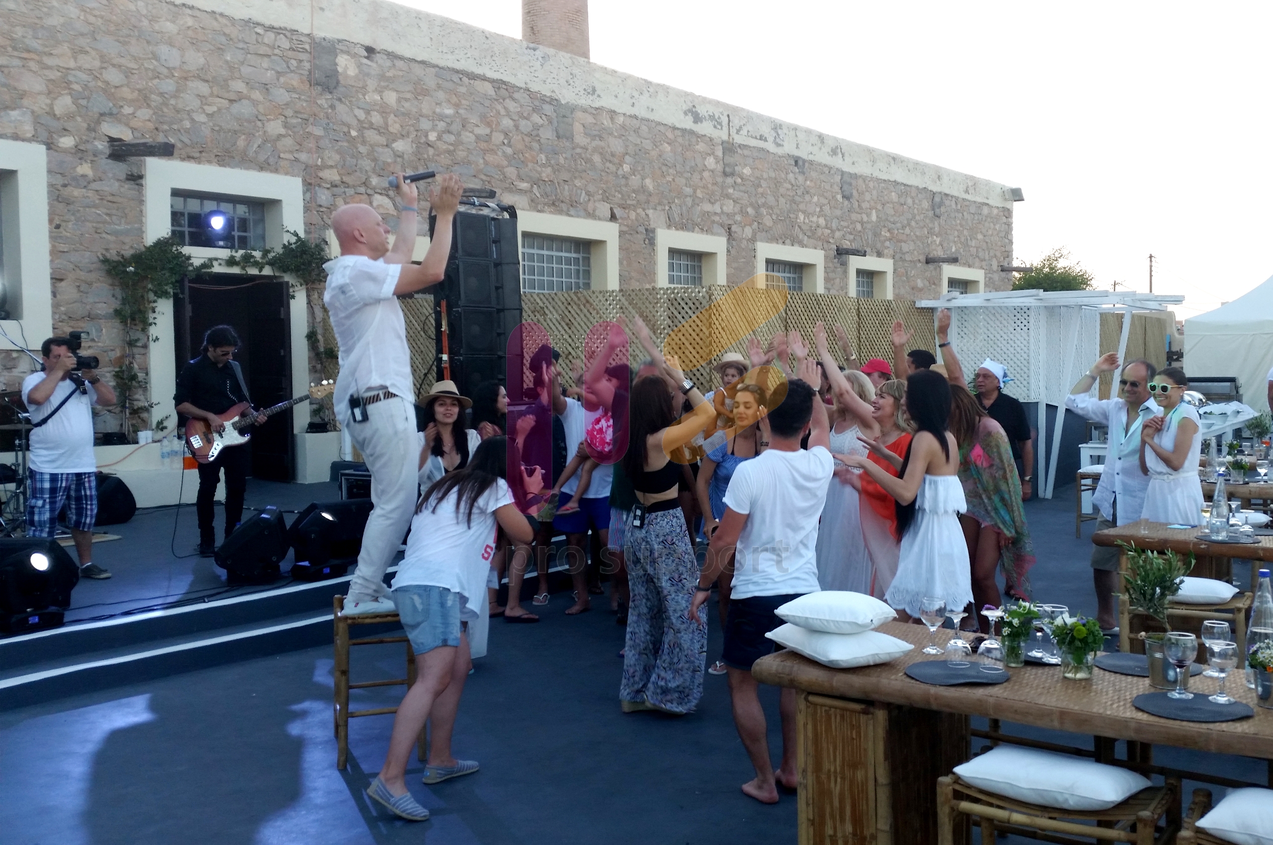 Audio systems to rent for a party in Santorini - Greece by pro-support Co
